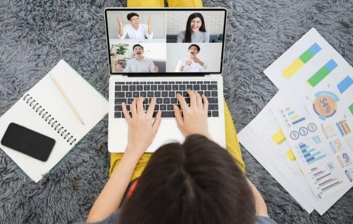 How Can a Woman Start a Small Business at Home in Singapore?