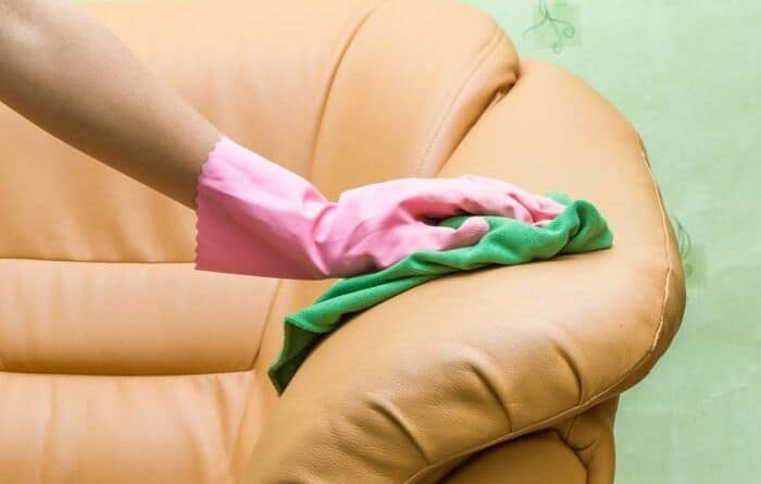 7 Mistakes to Avoid on Upholstery Cleaning