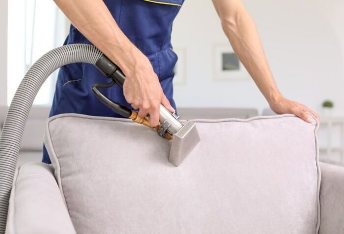 7 Mistakes to Avoid on Upholstery Cleaning