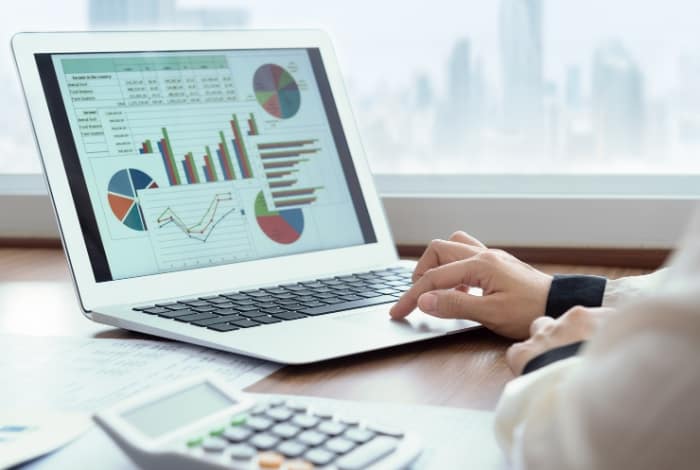 Singapore Financial Reporting Standards (SFRS) and Small Company Concept