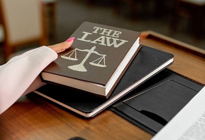 photo-why-do-you-need-trusts-lawyers-700x478