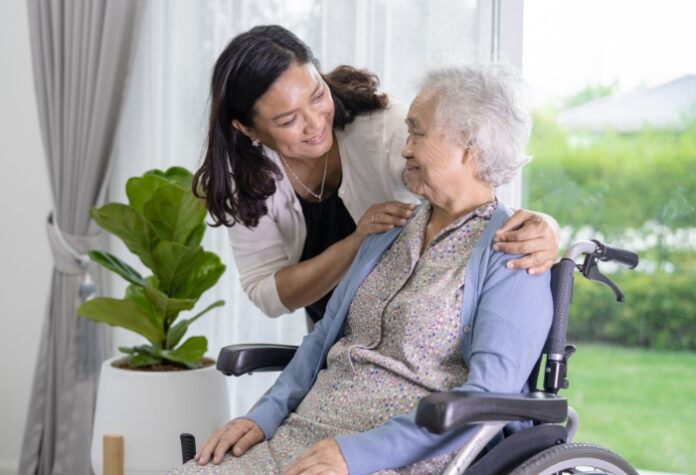 5 Qualities to Look for in a Maid Agency for Senior Citizens